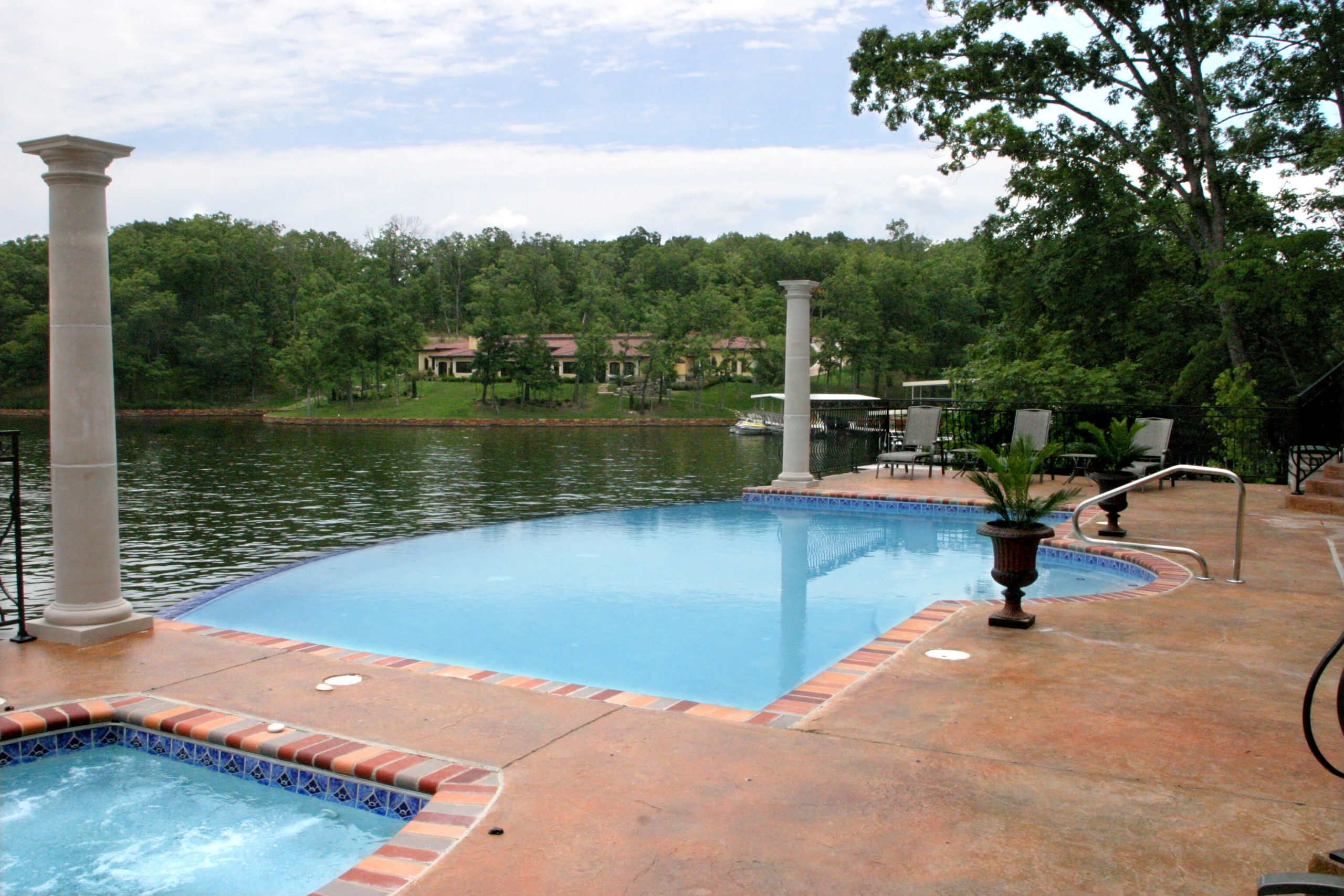 Vierra Infinity Pool Panoramic w_ Lake