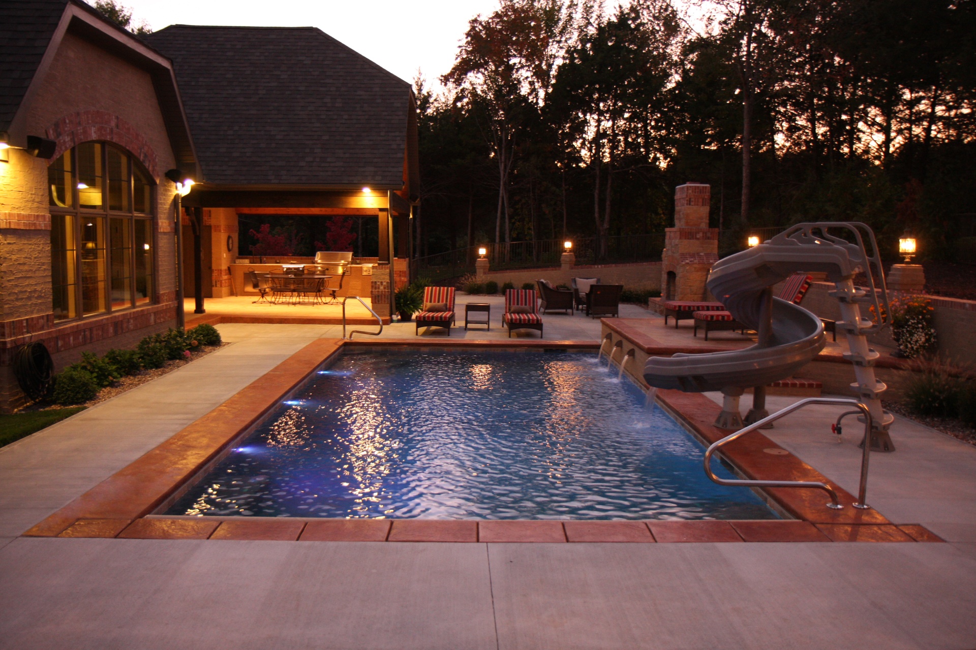 Blunt Traditional Pool Dusk