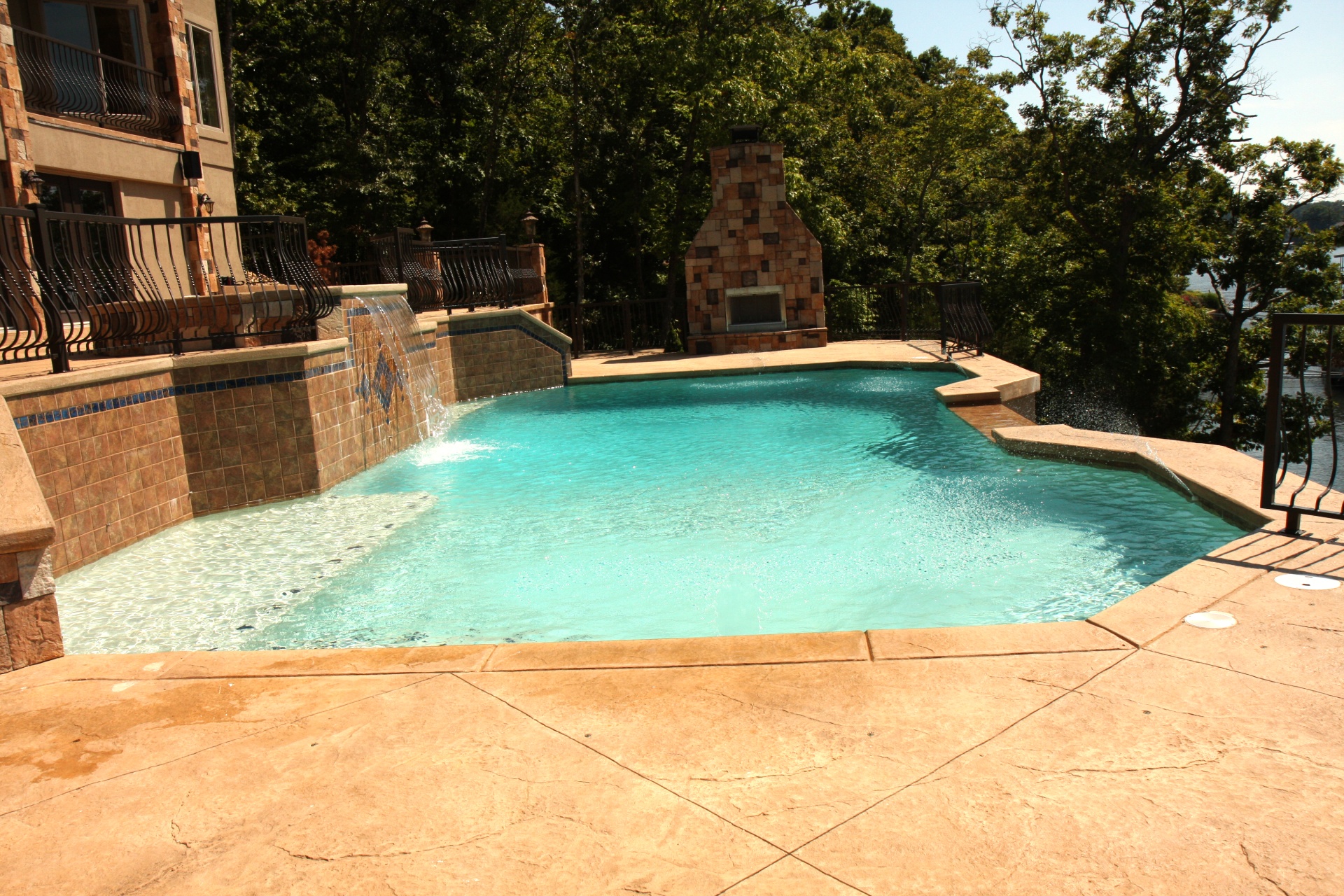 Fister-Dower Pool Hearth & Water Feature