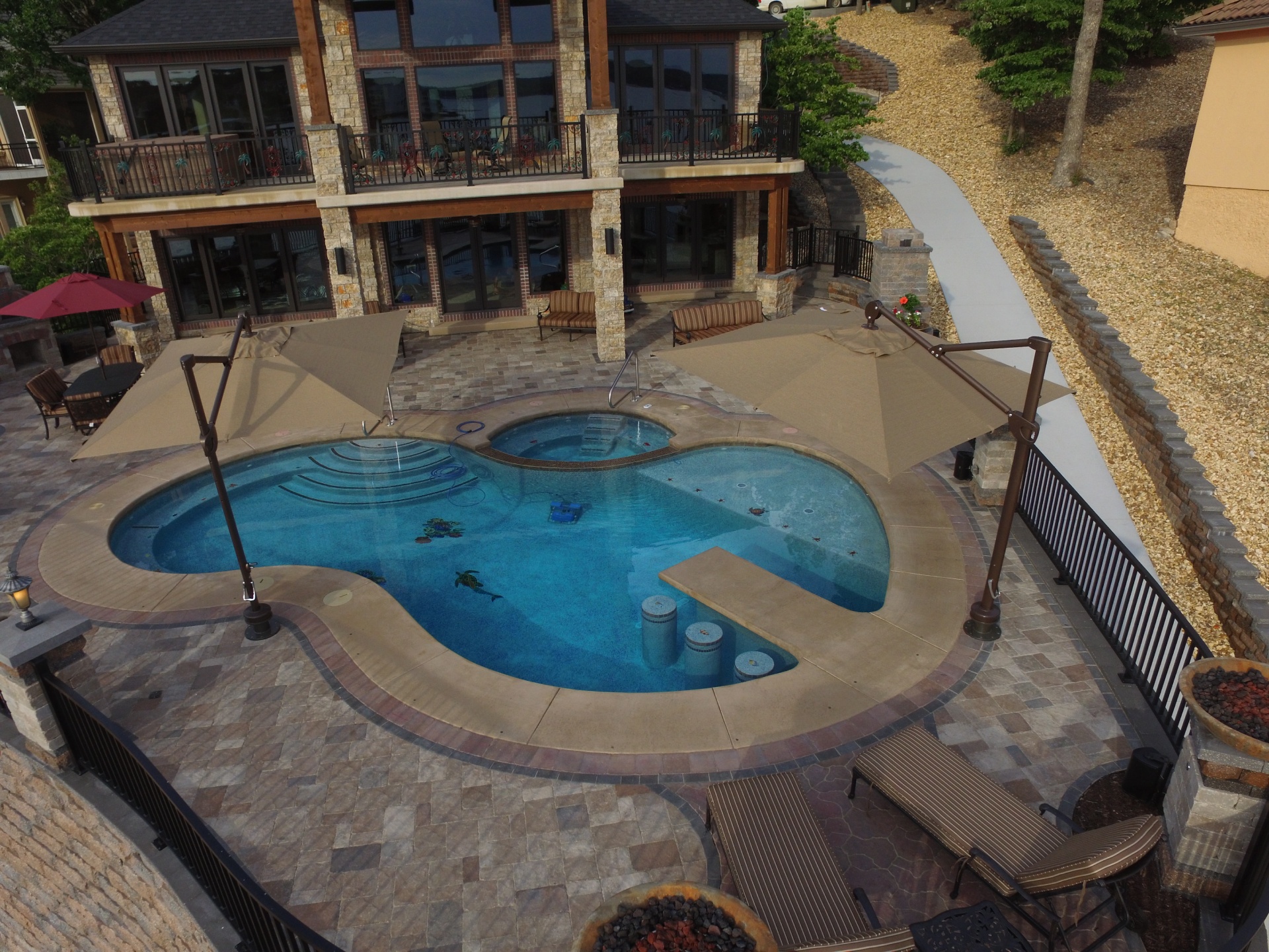  Stockman Lake Birds Eye Pool w_ Umbrellas