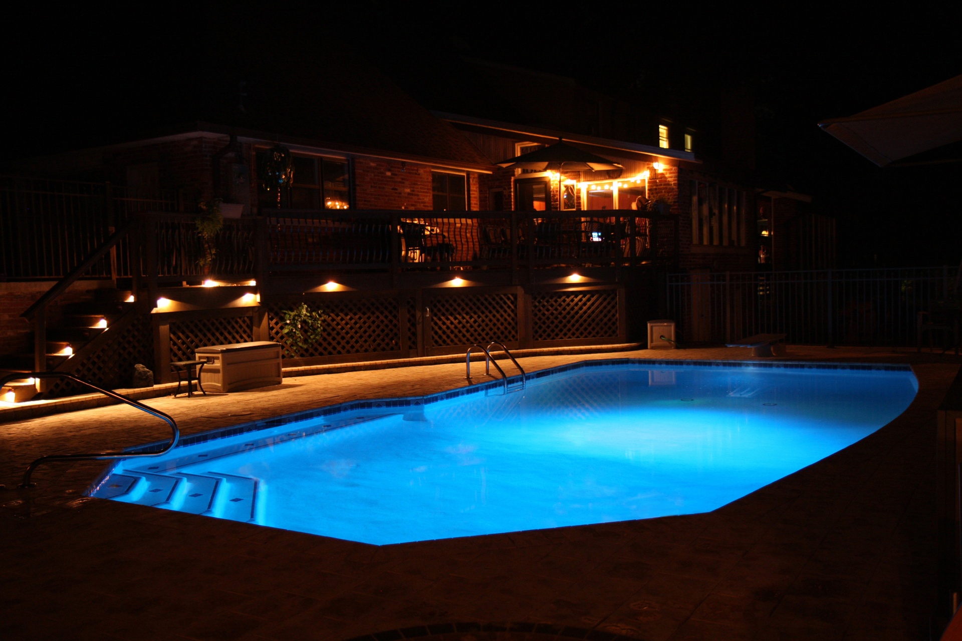 Weinbaum Geometric Pool Night Angle 3