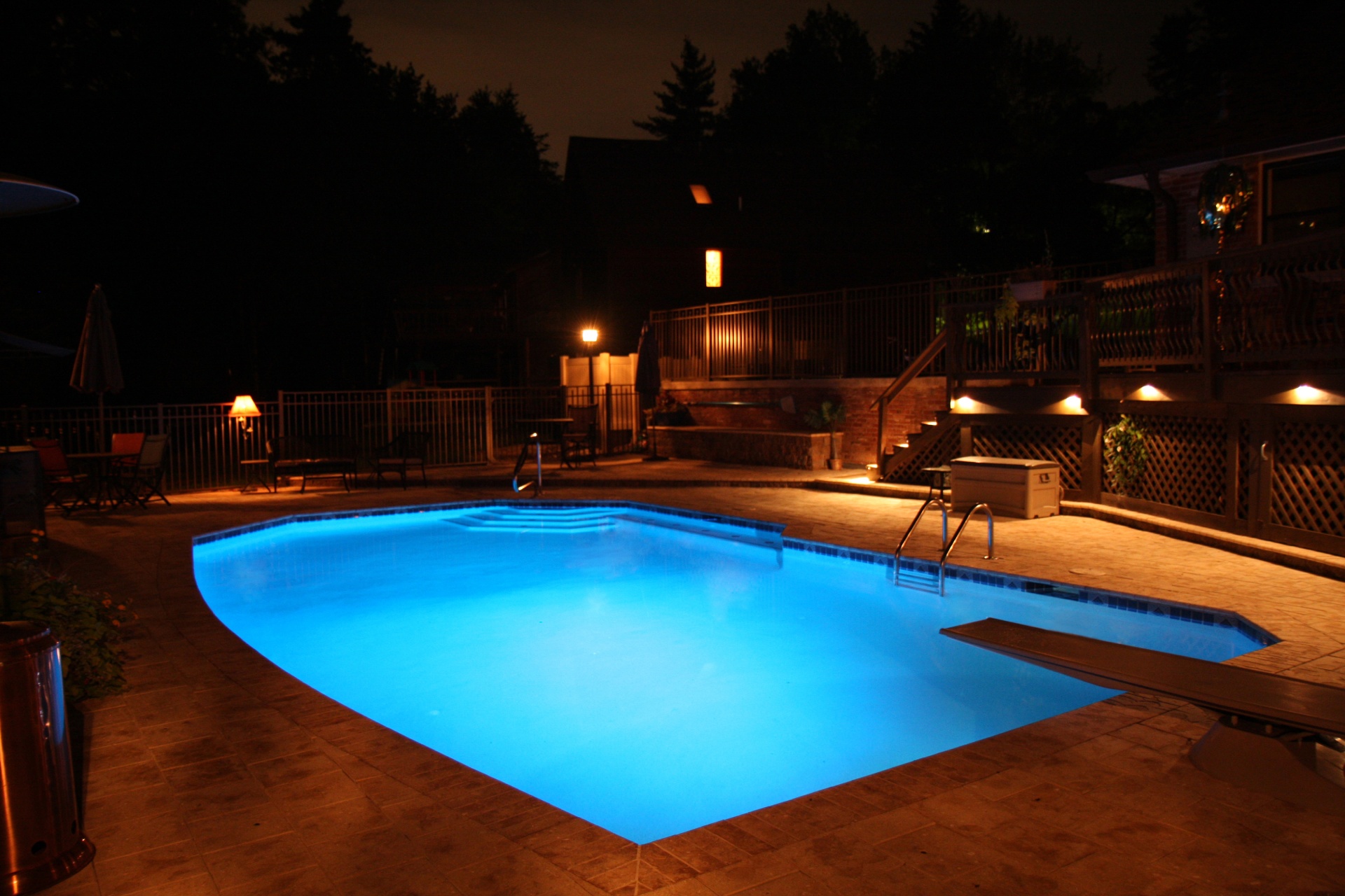 Weinbaum Geometric Pool Night Angle 4
